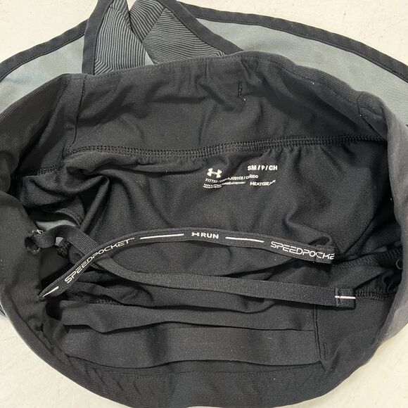 Under Armour Shorts‎ Womens Small Gray Fitted Heatgear Lined Running Workout Gym - Picture 4 of 10